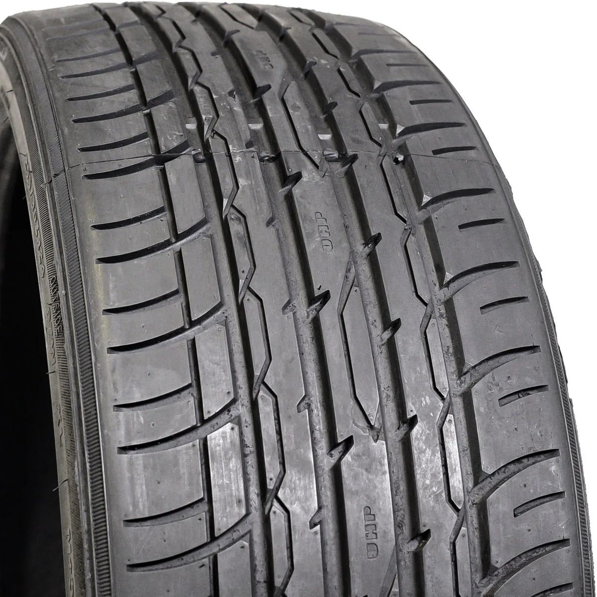 Advanta Z-01 275/40ZR20 275/40R20 106W XL A/S High Efficiency Tire