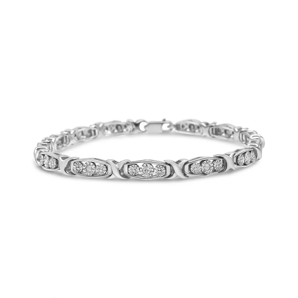 .925 Sterling Silver 1/10 Cttw Diamond Miracle Set 3 Stone Link Bracelet (I-J Color; I2-I3 Quality) - 7.25" cmes