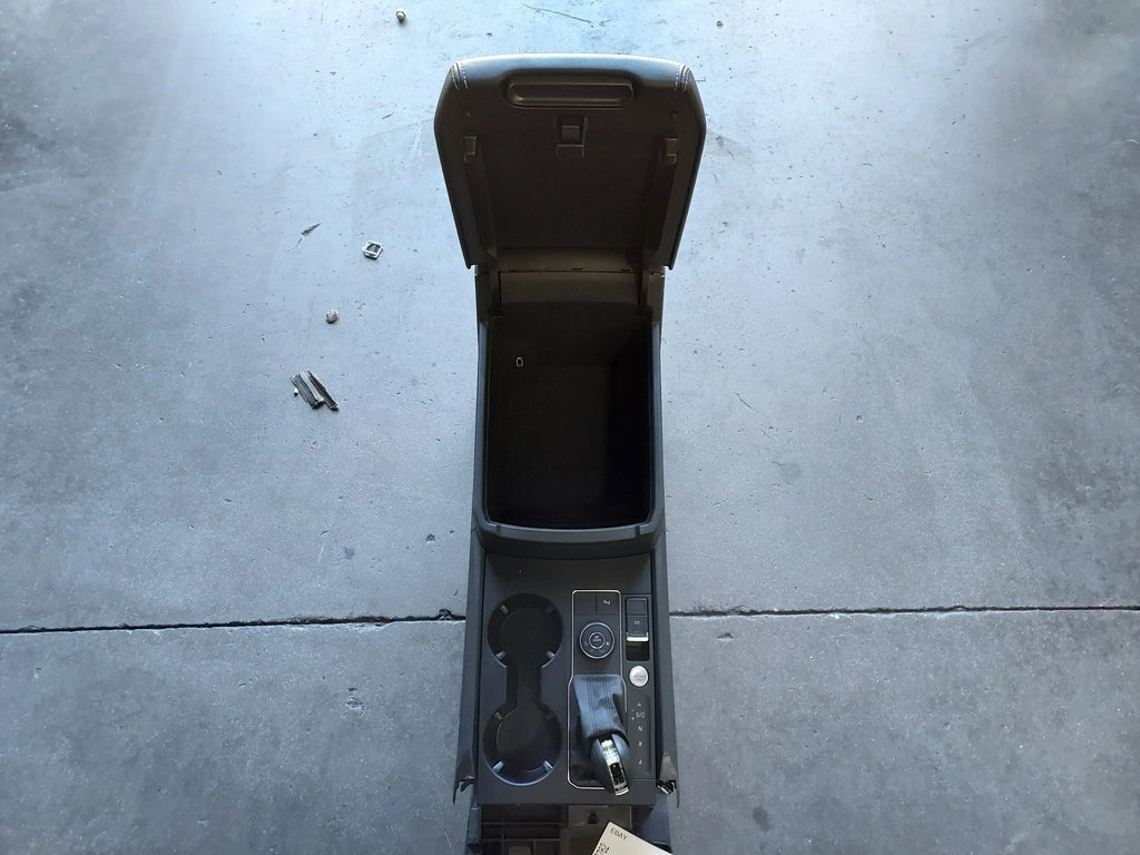 Pre-Owned 2020-2022 Volkswagen Atlas Cross Sport Floor Center Console OEM LKQ (Good)