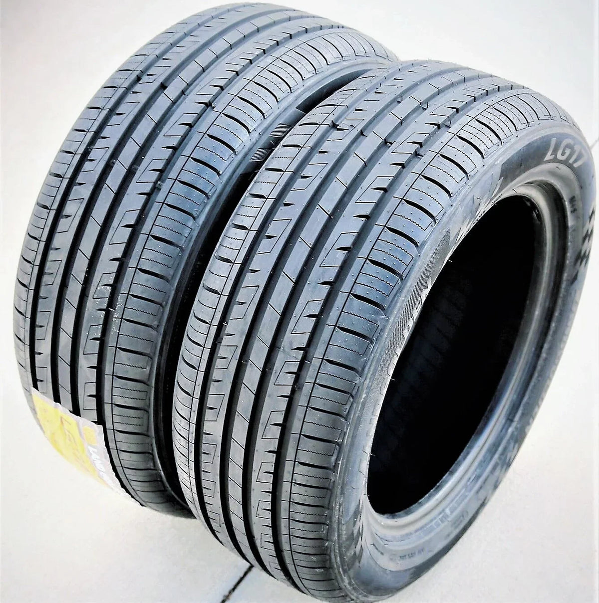 Landgolden LG17 195/55R15 85V Efficiency Tire Fits: 2007-08 Honda Fit Sport, 1999-2000 Honda Civic Si