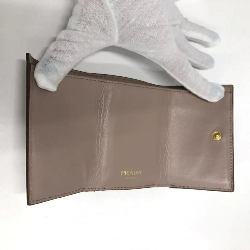 Pre-Owned PRADA Saffiano Metal Oro Long Wallet 1MH021 (Fair)