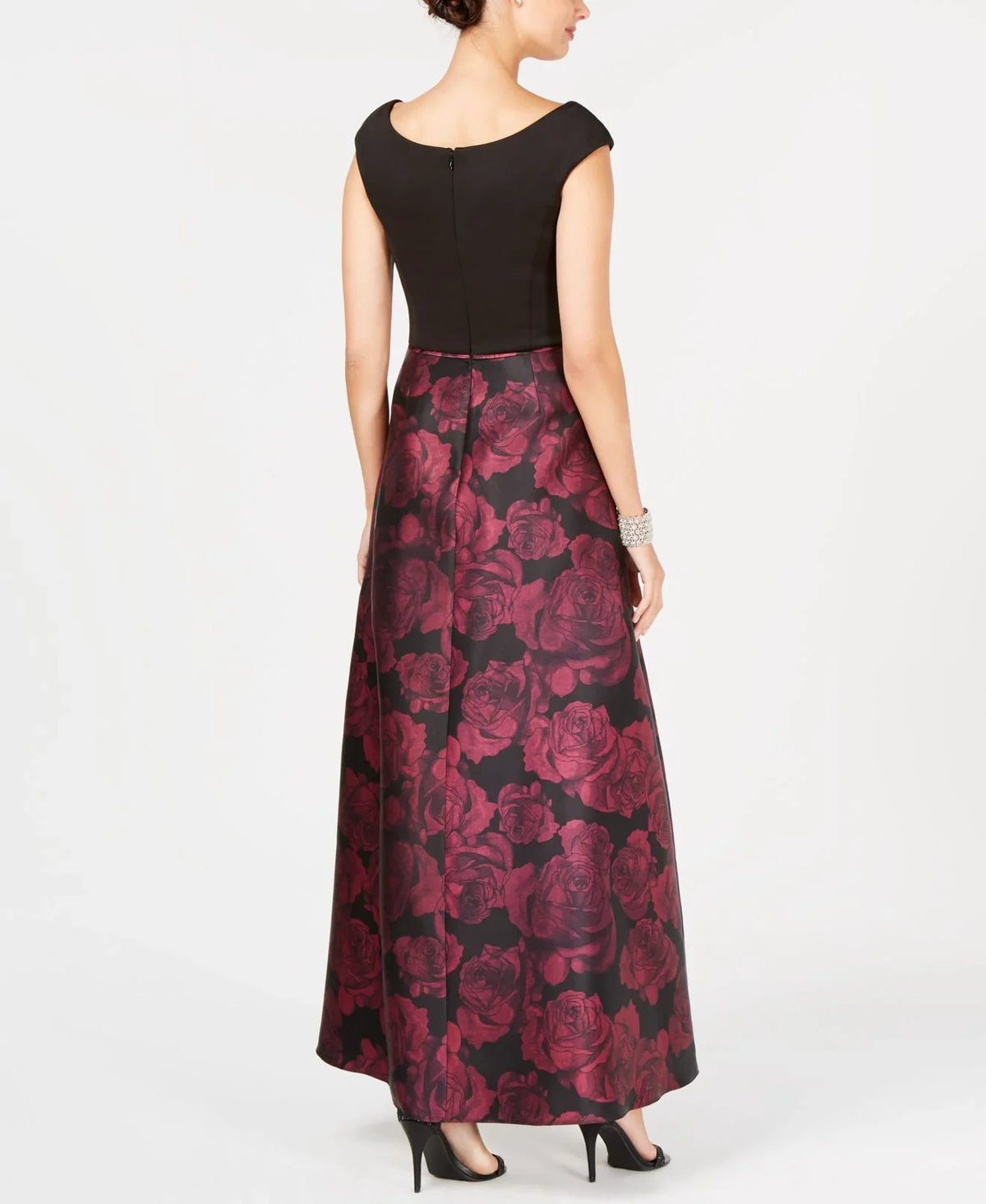 SL Fashions Women's Printed Satin Gown (6; Black/Magenta)