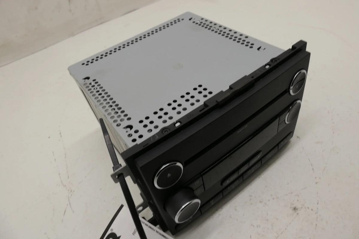 Pre-Owned 2012 Ford Transit Connect CD Player Radio Receiver OEM (Good)